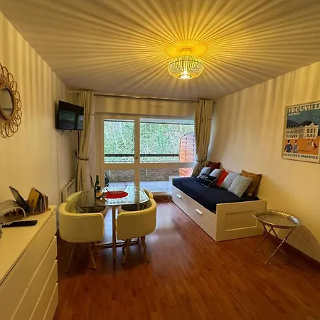 Daire Studio Near The Sea 