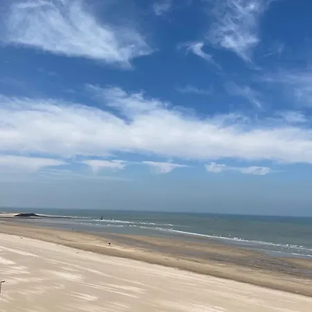 Studio Near The Sea 